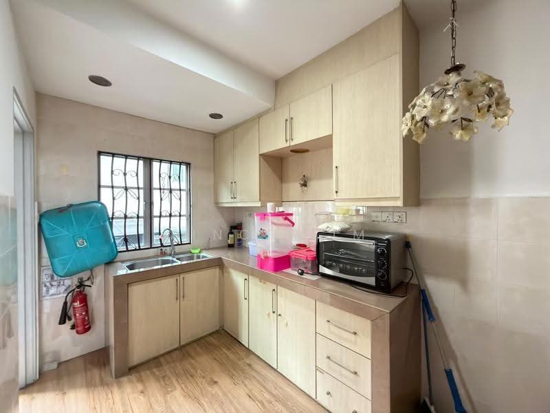 Rumah Teres 2.5-Tingkat untuk Disewa di Denai Alam (Shah Alam) - Vince Lim - Kitchen - PropertyGuru.com.my