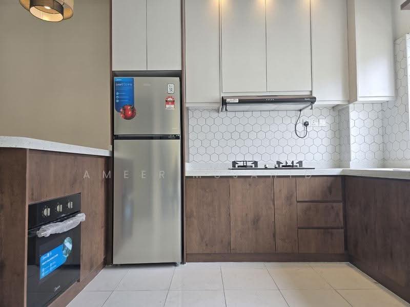 Rumah Bandar untuk Disewa di Dengkil (Selangor) - Ameer Mujahid - Kitchen - PropertyGuru.com.my