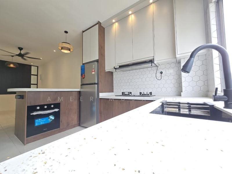 Rumah Bandar untuk Disewa di Dengkil (Selangor) - Ameer Mujahid - Kitchen - PropertyGuru.com.my