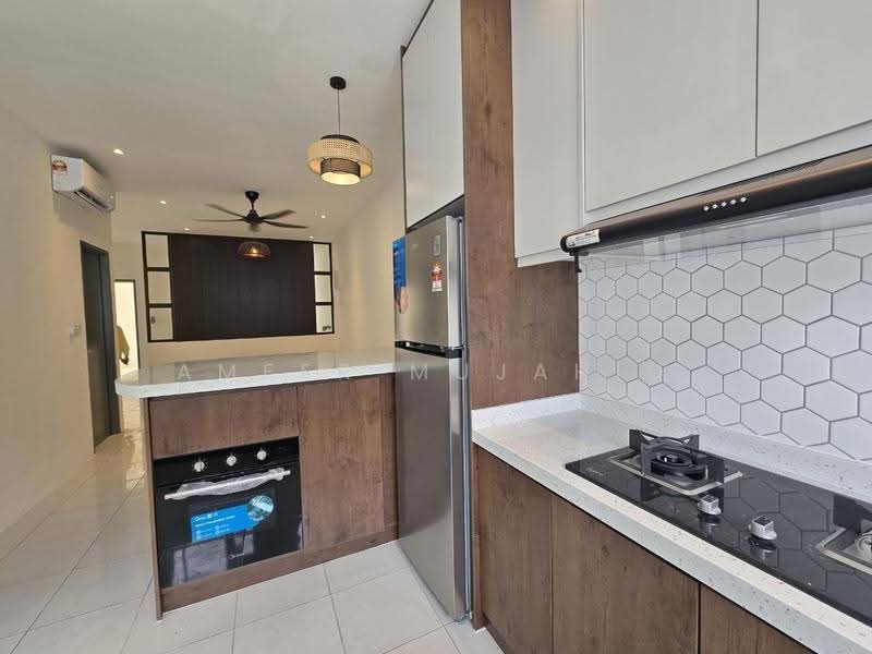 Rumah Bandar untuk Disewa di Dengkil (Selangor) - Ameer Mujahid - Kitchen - PropertyGuru.com.my