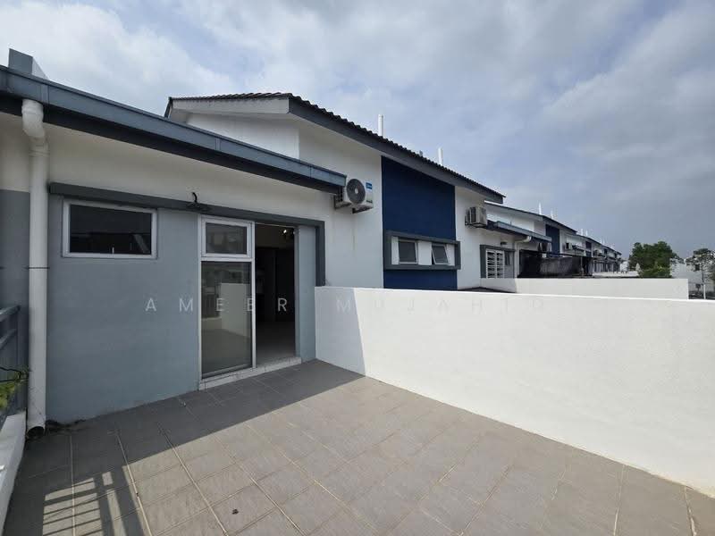 Rumah Bandar untuk Disewa di Dengkil (Selangor) - Ameer Mujahid - Exterior - PropertyGuru.com.my