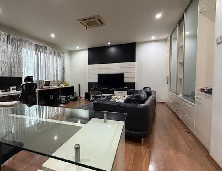 Semi-Detached House for Sale in Ampang Jaya (Ampang) - Brandon Chin - Living Room - PropertyGuru.com.my