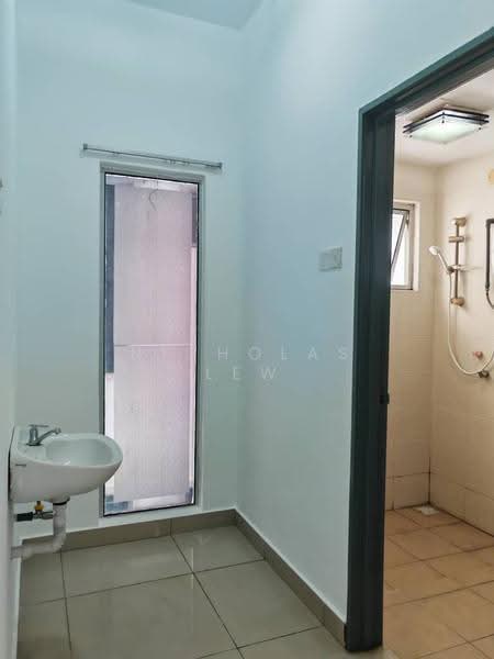 Condominium for Sale at Bayan Villa, Seri Kembangan - Nicholas Lew - PropertyGuru.com.my