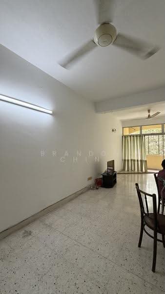 Pangsapuri untuk Dijual di Putri Apartment - Brandon Chin - Living Room - PropertyGuru.com.my