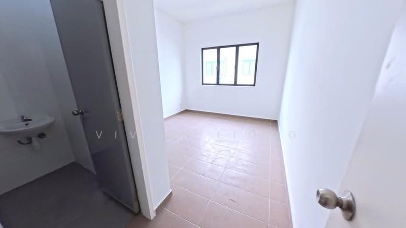 2-storey Terraced House for Sale in Semenyih (Selangor) - Vivian Liong - Bathroom - PropertyGuru.com.my