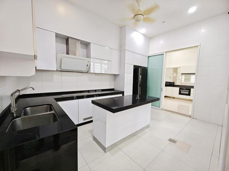 Bungalow House for Sale in Taman Desa Tebrau (Tebrau) - Ken Chai - Kitchen - PropertyGuru.com.my