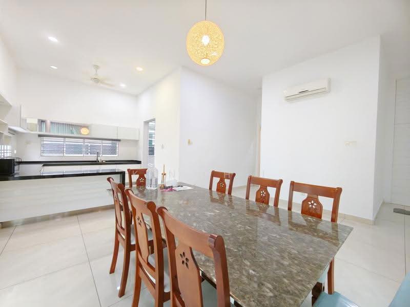 Bungalow House for Sale in Taman Desa Tebrau (Tebrau) - Ken Chai - Dining Room - PropertyGuru.com.my