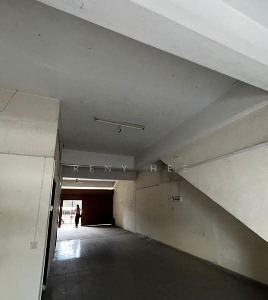 Shop for Rent in Taman Daya (Johor Bahru) - Reny Hee - Interior - PropertyGuru.com.my