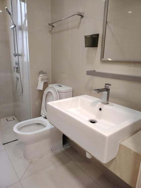Service Residence for Rent at South View - Felis See - Bathroom - PropertyGuru.com.my