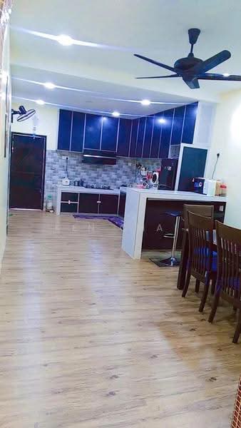 Semi-Detached House for Sale in Taman Mutiara (Ulu Tiram) - Ken Chai - Kitchen - PropertyGuru.com.my