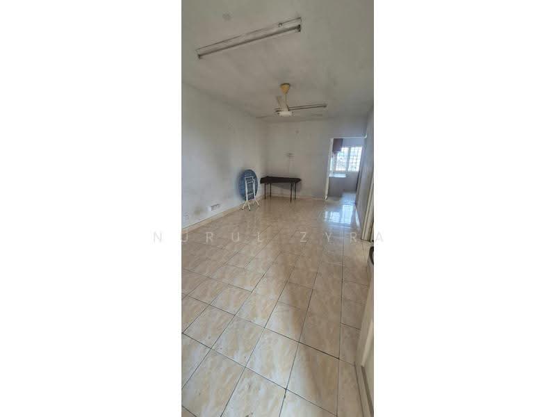 Flat for Sale at Sri Shamelin - Nurul Zyra - Living Room - PropertyGuru.com.my