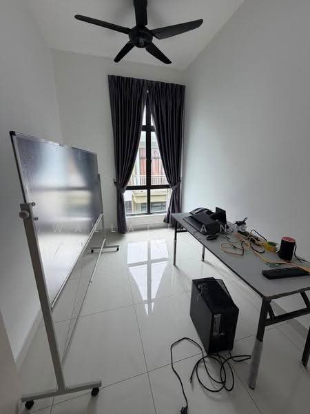 Rumah Berkembar untuk Dijual di Taman Pulai Hijauan (Skudai) - Wallace Ang - Study - PropertyGuru.com.my