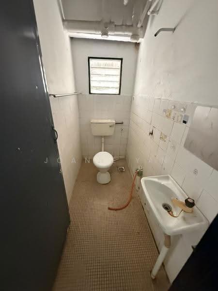 Flat for Rent at Desa Sri Puteri - Joanne Yan - Bathroom - PropertyGuru.com.my