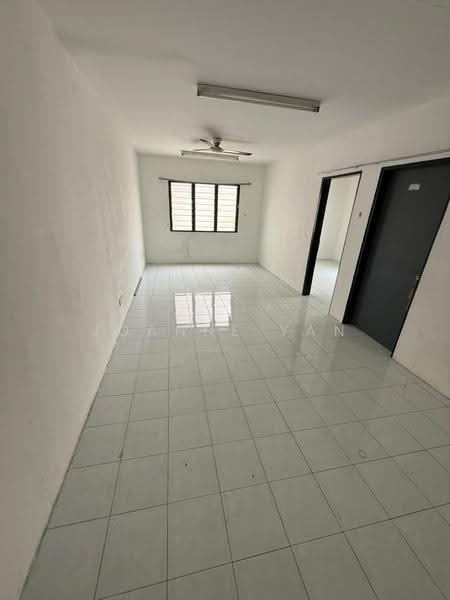 Flat for Rent at Desa Sri Puteri - Joanne Yan - Interior - PropertyGuru.com.my