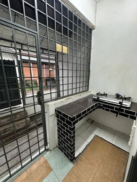 Rumah Teres 1.5-Tingkat untuk Disewa di Taman Molek (Johor Bahru) - Ck Leow - PropertyGuru.com.my