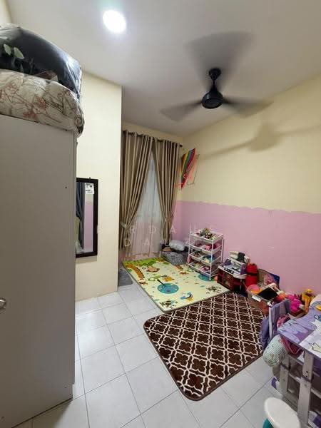 2-storey Terraced House for Sale in Kota Tinggi (Johor) - Firdaus Dauz - Bedroom - PropertyGuru.com.my