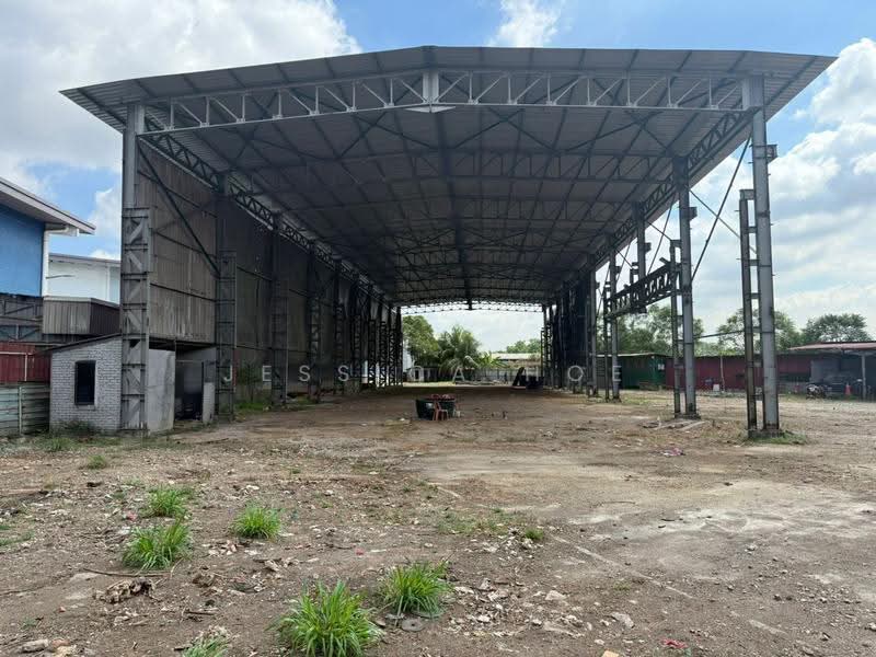 Warehouse for Rent in Kampung Bukit Kemuning (Shah Alam) - Jessica Hoe - Exterior - PropertyGuru.com.my