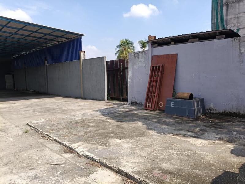 Warehouse for Rent in Kampung Bukit Kemuning (Shah Alam) - Jessica Hoe - Exterior - PropertyGuru.com.my