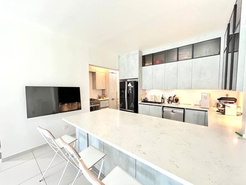 Bungalow House for Sale in Setia Ecohill (Semenyih) - Fikri Yasmin - Kitchen - PropertyGuru.com.my