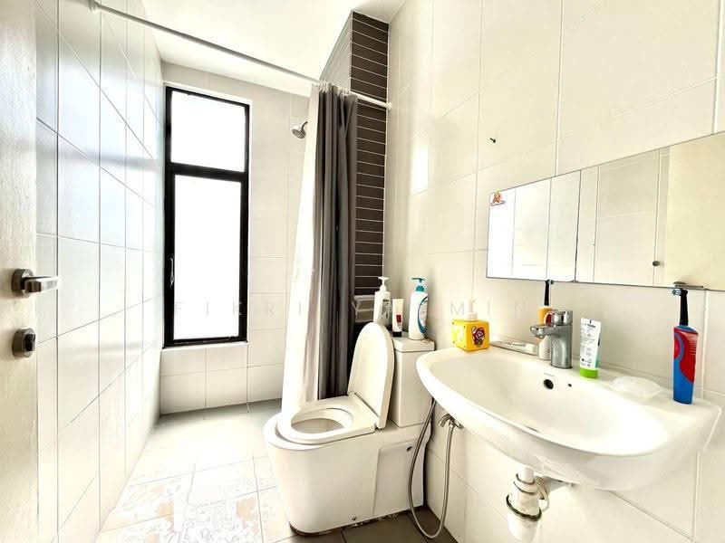 Bungalow House for Sale in Setia Ecohill (Semenyih) - Fikri Yasmin - Bathroom - PropertyGuru.com.my