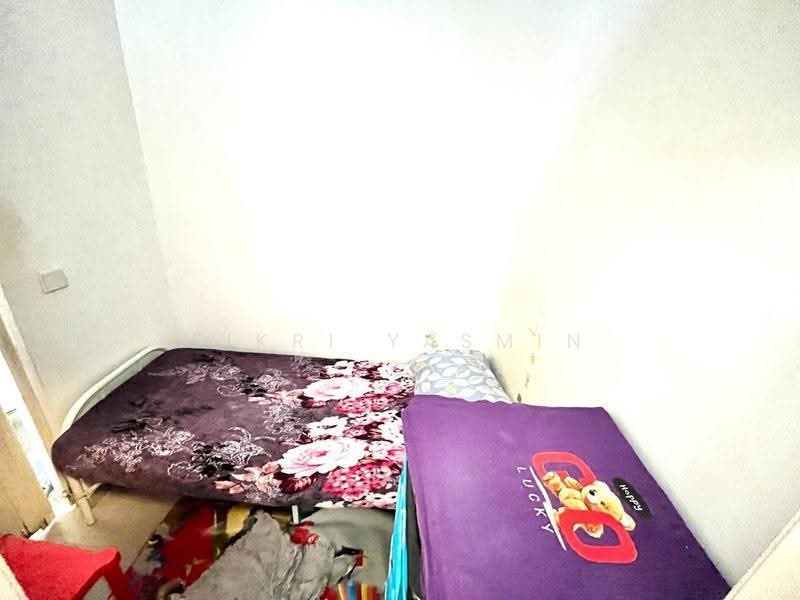 Bungalow House for Sale in Setia Ecohill (Semenyih) - Fikri Yasmin - Bedroom - PropertyGuru.com.my