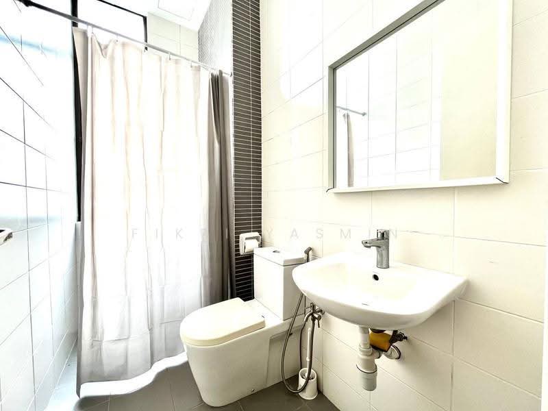 Bungalow House for Sale in Setia Ecohill (Semenyih) - Fikri Yasmin - Bathroom - PropertyGuru.com.my
