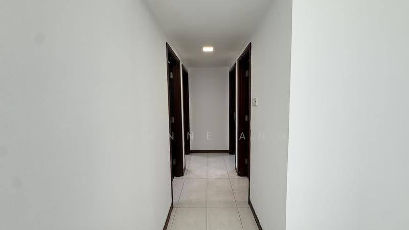 Apartment for Sale at Molek Pine 1 - Joanne Ang - Corridor - PropertyGuru.com.my