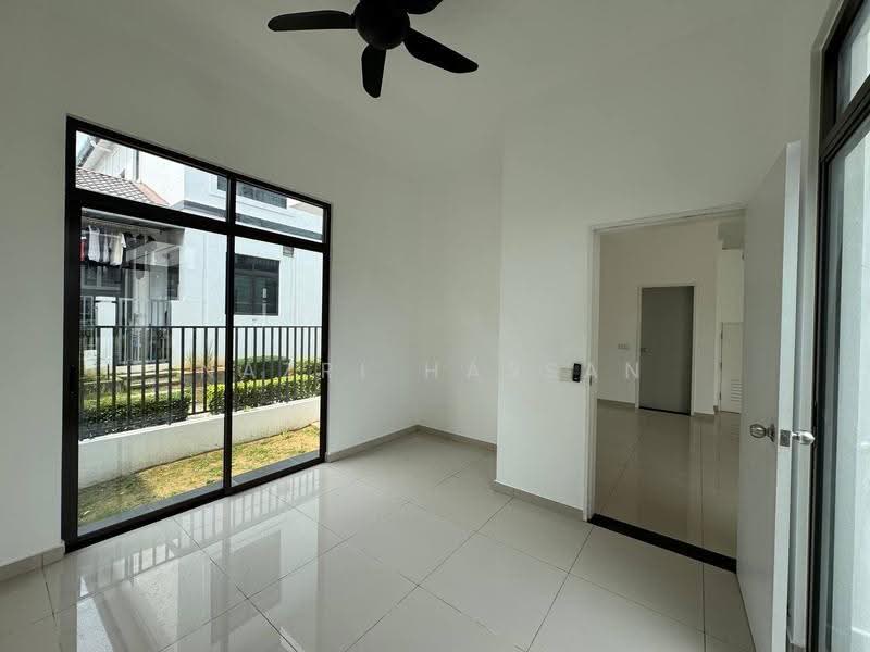 Rumah Berkembar untuk Dijual di Eco Grandeur (Puncak Alam) - Nazri Hassan - Interior - PropertyGuru.com.my