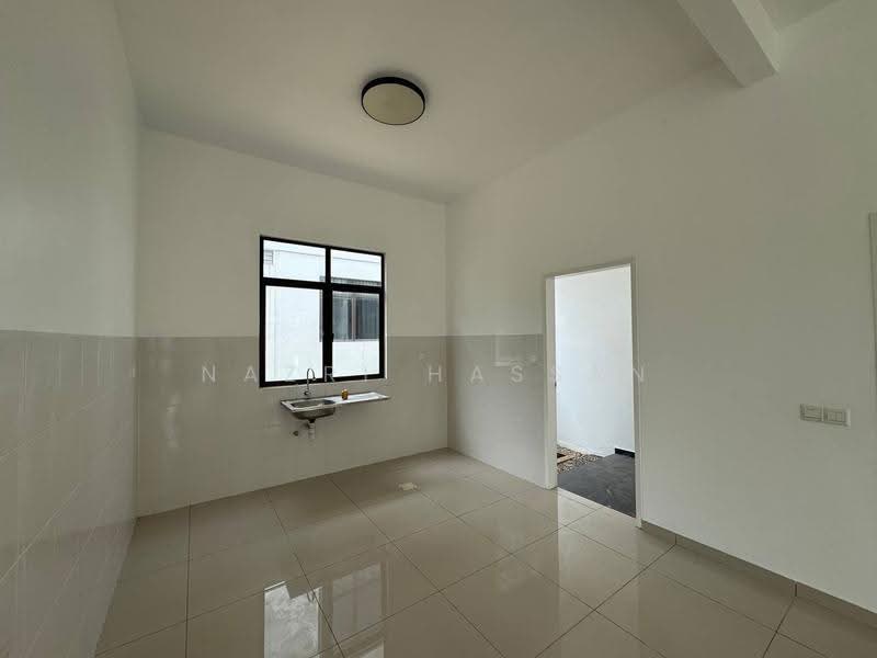 Rumah Berkembar untuk Dijual di Eco Grandeur (Puncak Alam) - Nazri Hassan - Interior - PropertyGuru.com.my