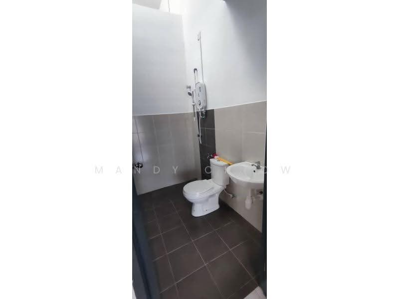 2-storey Terraced House for Rent in Taman Scientex Rawang (Rawang) - Mandy Cheow - Bathroom - PropertyGuru.com.my