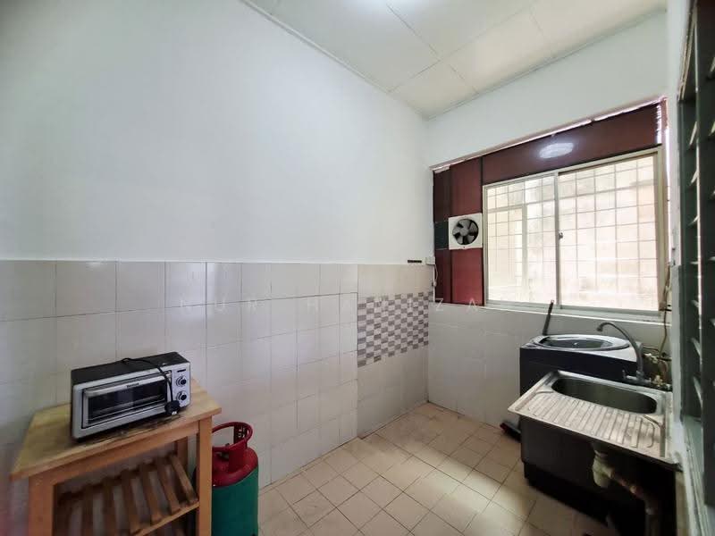 Pangsapuri untuk Dijual di Resak Apartment - Nur Hanizah - PropertyGuru.com.my