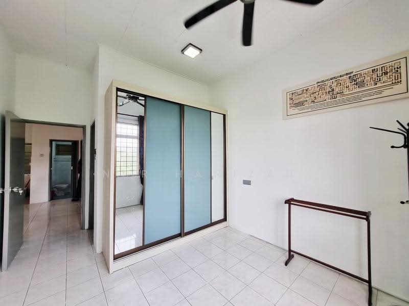 Pangsapuri untuk Dijual di Resak Apartment - Nur Hanizah - PropertyGuru.com.my