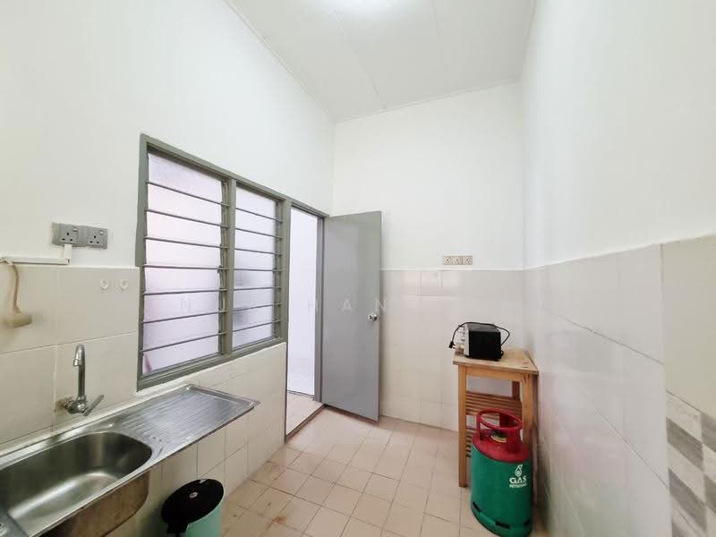 Pangsapuri untuk Dijual di Resak Apartment - Nur Hanizah - PropertyGuru.com.my