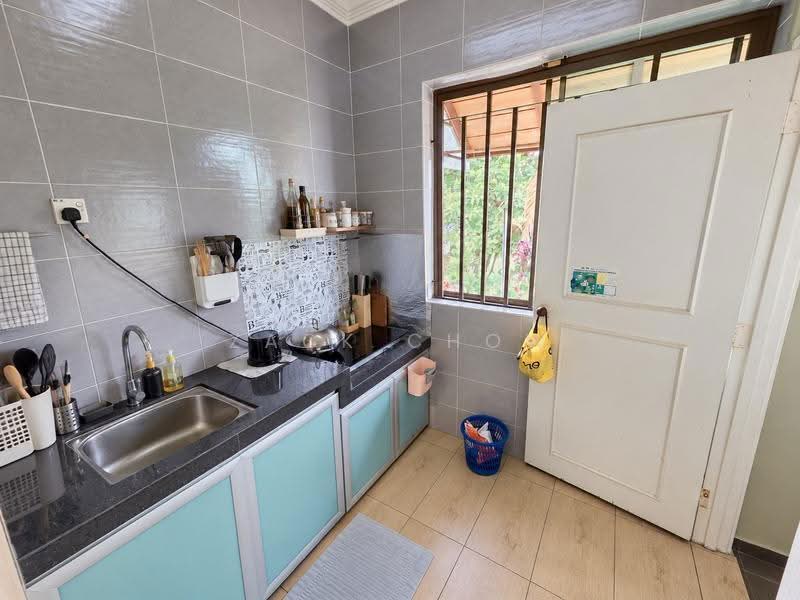 2-storey Terraced House for Sale in Taman Daya (Johor Bahru) - Zack Chow - Kitchen - PropertyGuru.com.my