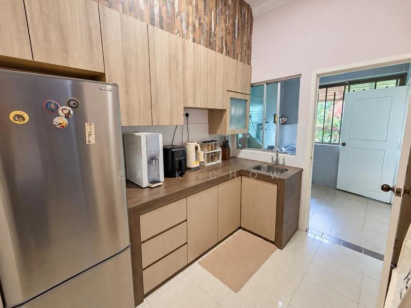 2-storey Terraced House for Sale in Taman Daya (Johor Bahru) - Zack Chow - Kitchen - PropertyGuru.com.my