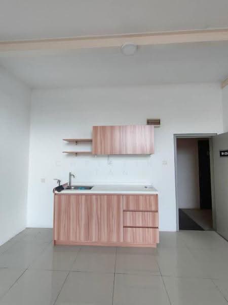Kediaman Servis untuk Dijual di SOHO @ Empire City - Christine Tan - Kitchen - PropertyGuru.com.my