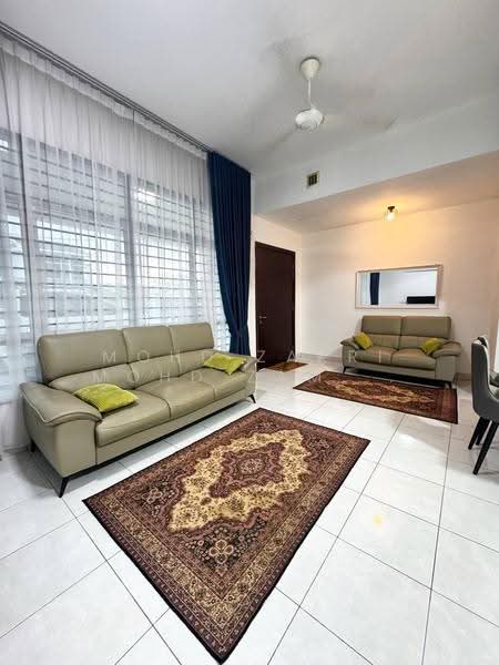 Rumah Teres 2-Tingkat untuk Dijual di Saujana Utama (Selangor) - Mohd Zakri Mohd Zamberi - Living Room - PropertyGuru.com.my