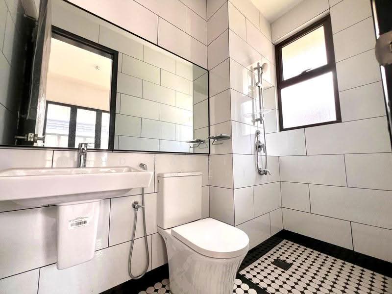 Rumah Berkembar untuk Dijual di Elmina (Shah Alam) - Mohd Zakri Mohd Zamberi - Bathroom - PropertyGuru.com.my