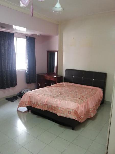 Apartment for Sale at Pangsapuri Sri Cempaka - Ben Ng - Bedroom - PropertyGuru.com.my