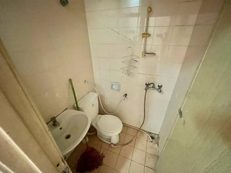 Rumah Banglo untuk Dijual di Kuala Selangor (Selangor) - Faliyana binti Muda - Bathroom - PropertyGuru.com.my