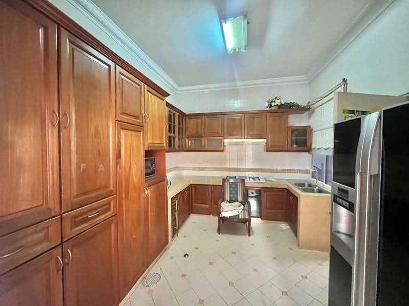 Rumah Banglo untuk Dijual di Kuala Selangor (Selangor) - Faliyana binti Muda - Kitchen - PropertyGuru.com.my
