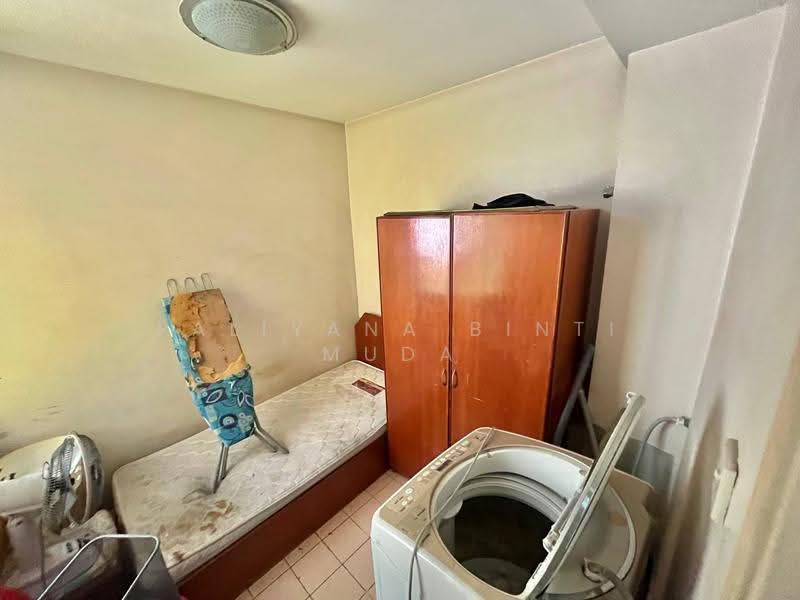 Rumah Banglo untuk Dijual di Kuala Selangor (Selangor) - Faliyana binti Muda - Bedroom - PropertyGuru.com.my