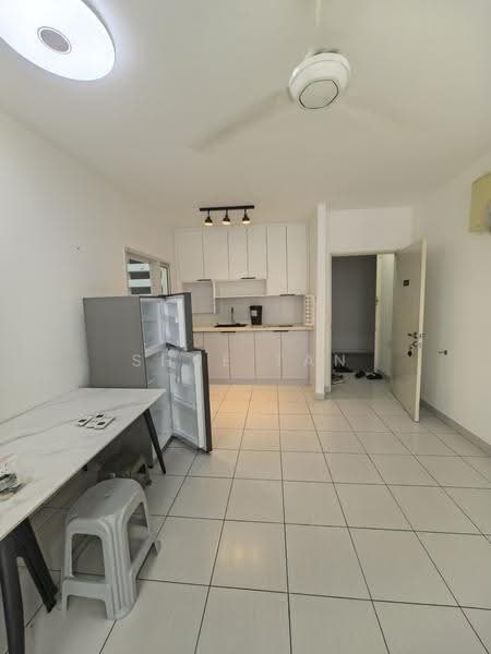 Pangsapuri untuk Disewa di De Kiara - Shue Tan - Kitchen - PropertyGuru.com.my