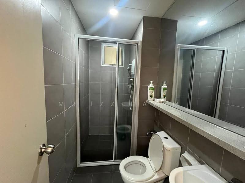 Service Residence for Sale at Savanna Executive Suite @ Southville City - Mu'izz Halim - Bathroom - PropertyGuru.com.my