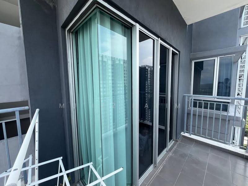 Service Residence for Sale at Savanna Executive Suite @ Southville City - Mu'izz Halim - Balcony - PropertyGuru.com.my