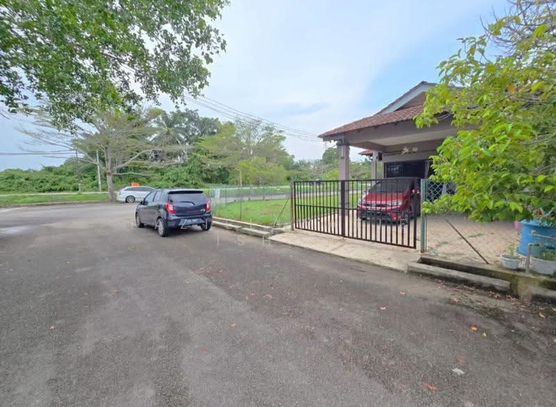 1-storey Terraced House for Sale in Rompin (Pahang) - Fazielawatie Ishak - PropertyGuru.com.my