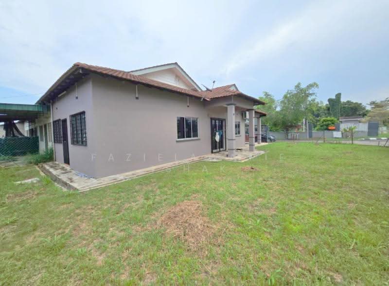 1-storey Terraced House for Sale in Rompin (Pahang) - Fazielawatie Ishak - PropertyGuru.com.my