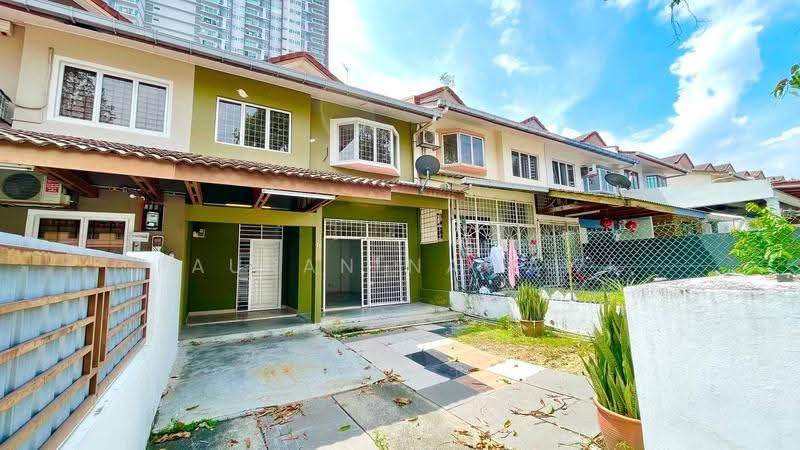 2.5-storey Terraced House for Sale in Taman Equine (Seri Kembangan) - Fauran Nawawi - PropertyGuru.com.my