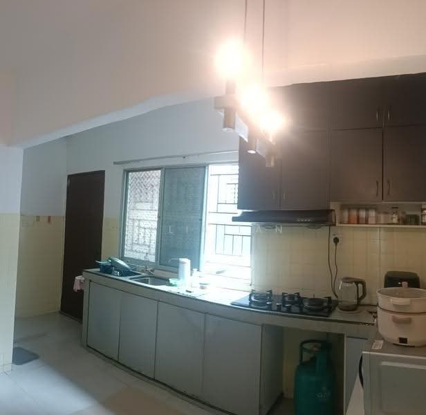 2-storey Terraced House for Rent in SS19 (Subang Jaya) - Celia Tan - Kitchen - PropertyGuru.com.my