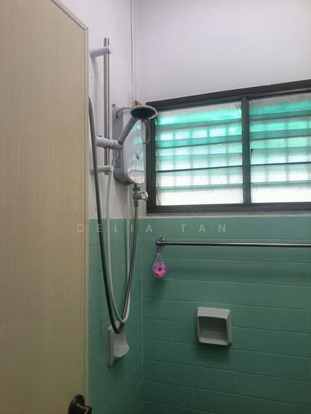 2-storey Terraced House for Rent in SS19 (Subang Jaya) - Celia Tan - Bathroom - PropertyGuru.com.my